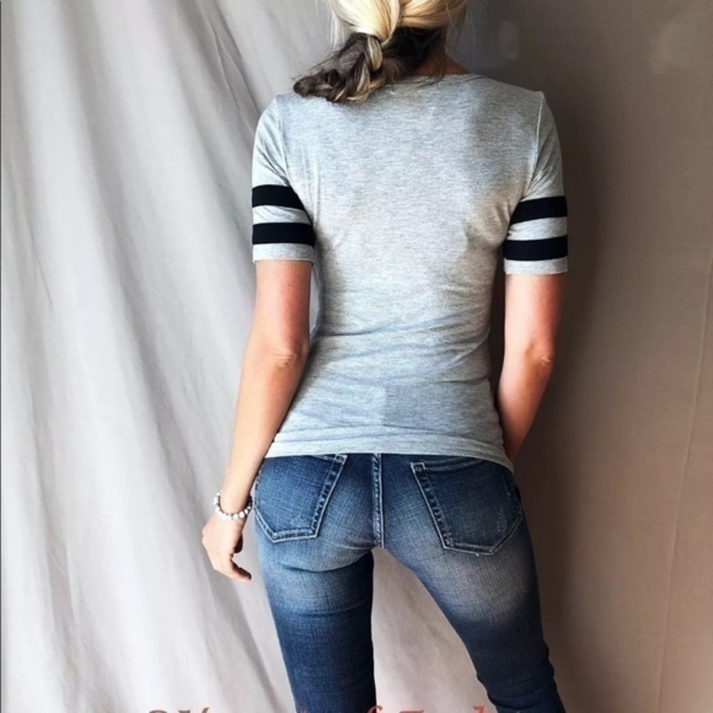 Color Block Stripe Short Sleeve Keyhole Tee Shirt - Picture 4 of 7